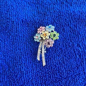 Vintage Sparkling Flowers Pin